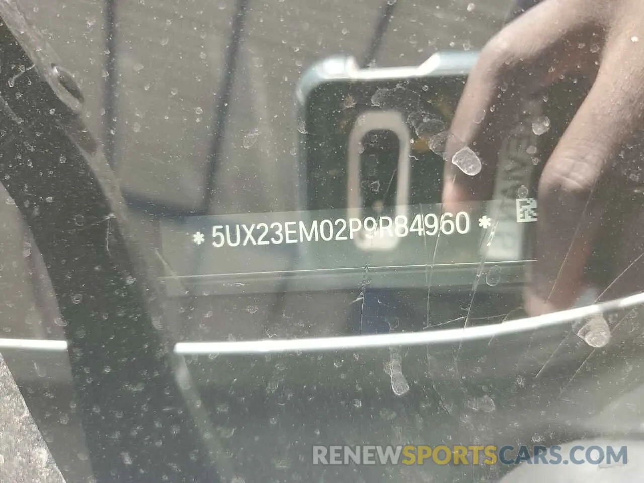 13 Photograph of a damaged car 5UX23EM02P9R84960 BMW X7 2023