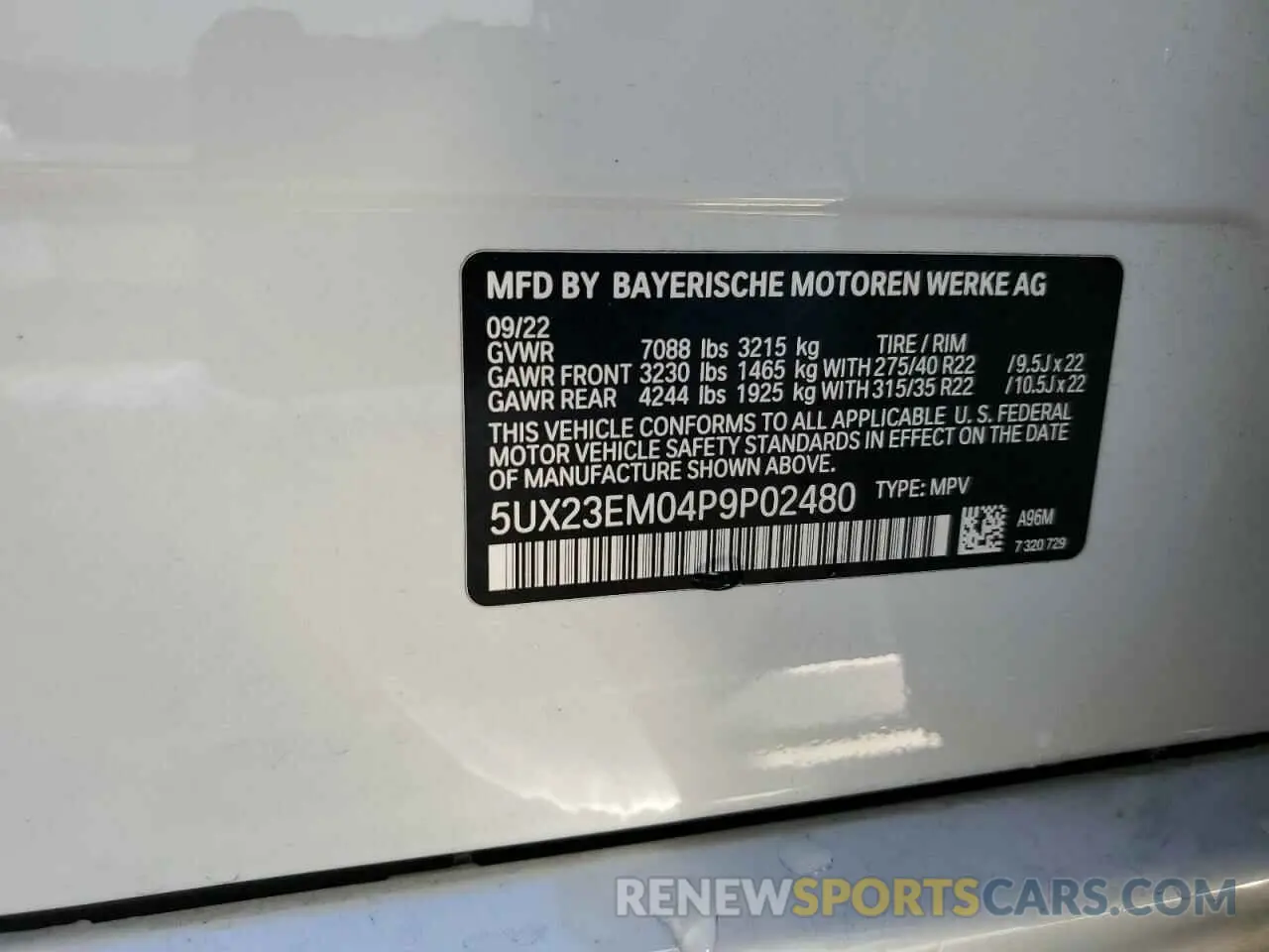 13 Photograph of a damaged car 5UX23EM04P9P02480 BMW X7 2023