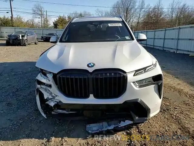 12 Photograph of a damaged car 5UX23EM06P9R22333 BMW X7 2023