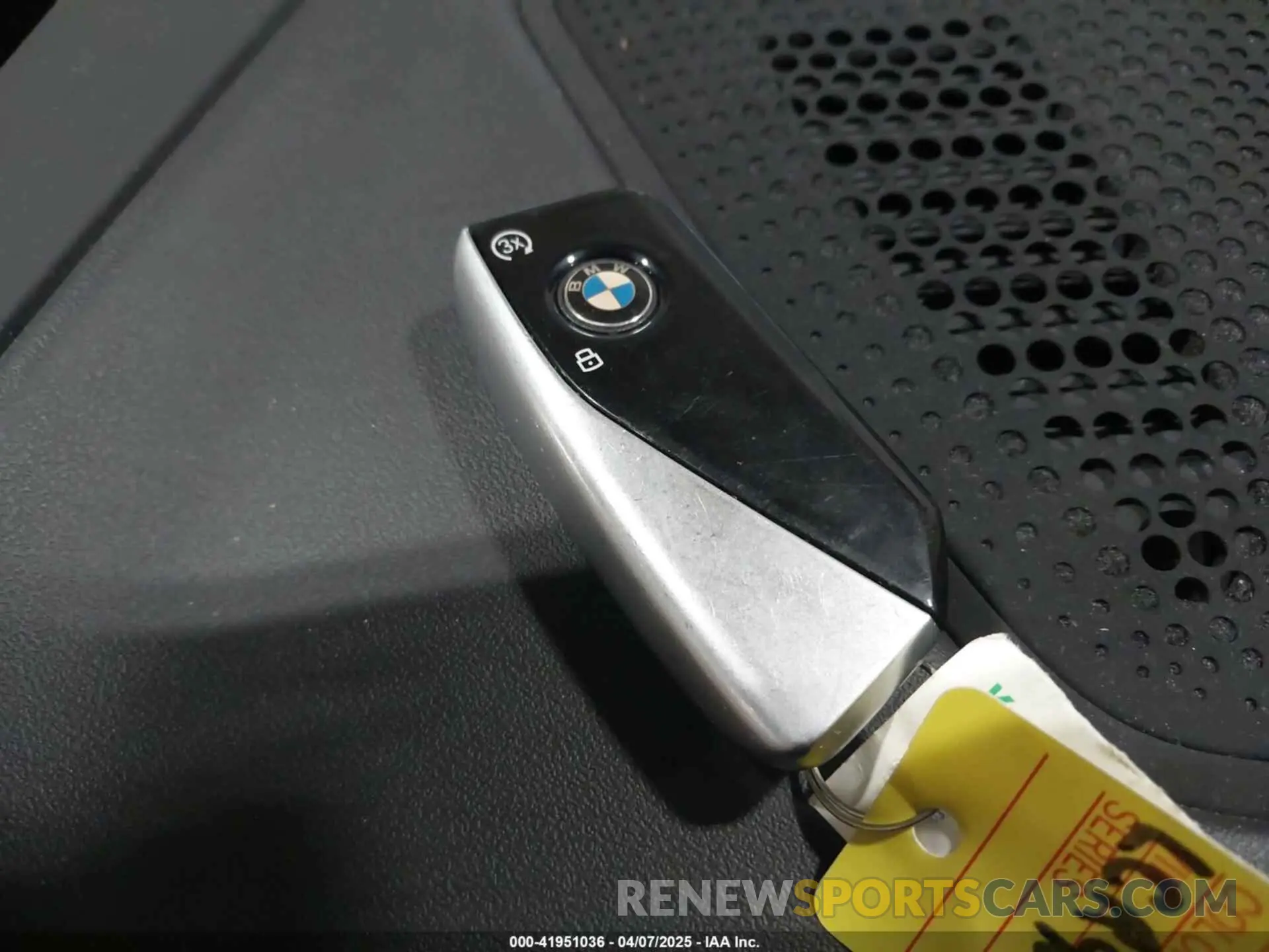11 Photograph of a damaged car 5UX23EM06P9R39875 BMW X7 2023