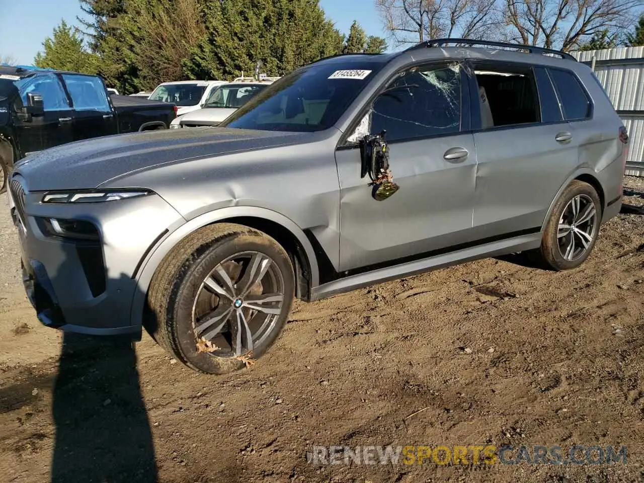 1 Photograph of a damaged car 5UX23EM07P9M76127 BMW X7 2023