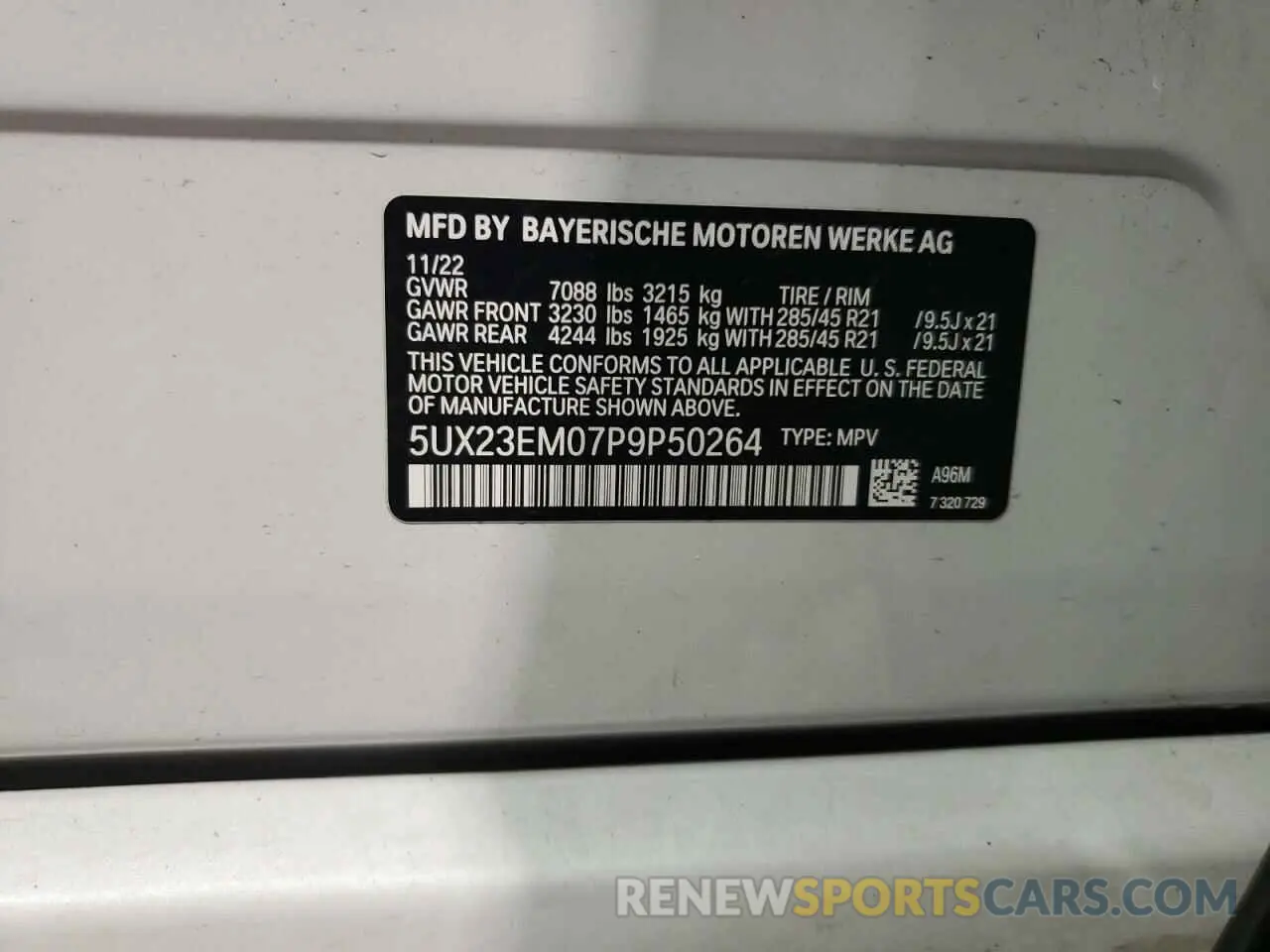 13 Photograph of a damaged car 5UX23EM07P9P50264 BMW X7 2023