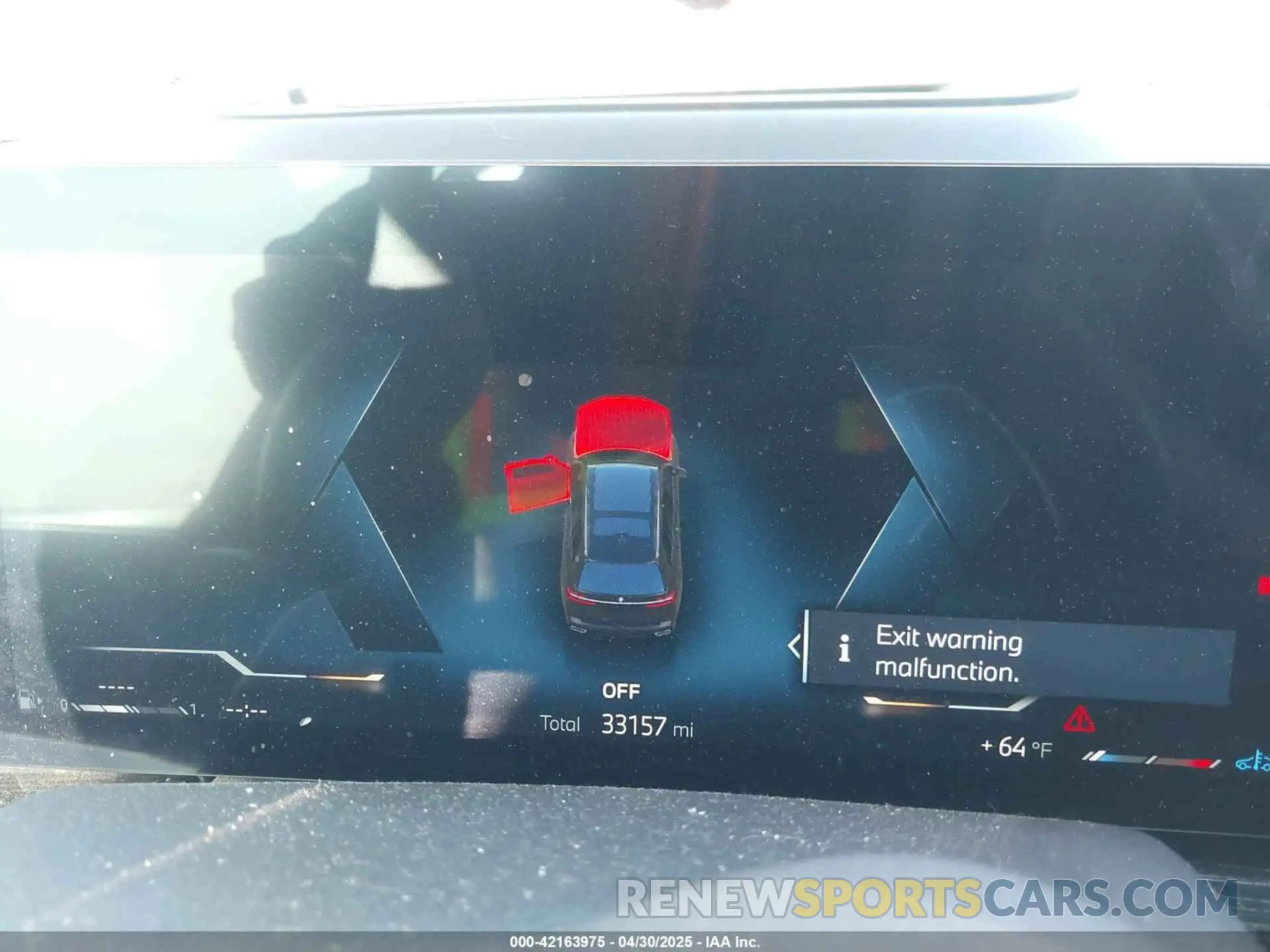 15 Photograph of a damaged car 5UX23EM07P9R52893 BMW X7 2023
