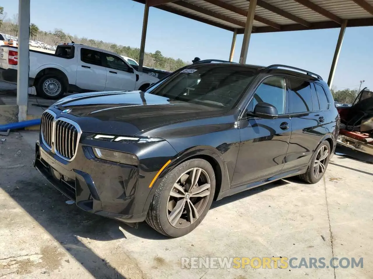 1 Photograph of a damaged car 5UX23EM07P9R68656 BMW X7 2023