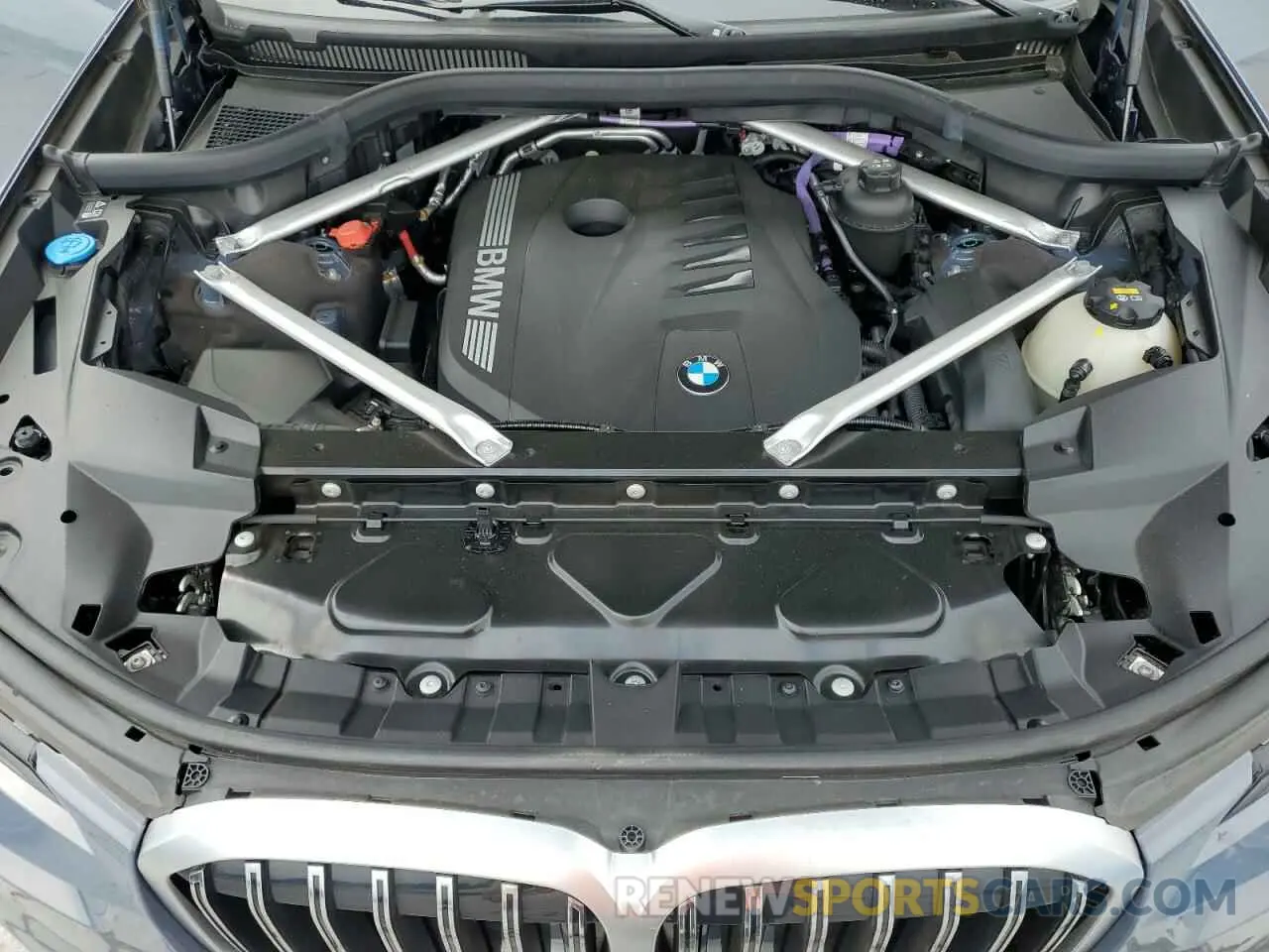 12 Photograph of a damaged car 5UX23EM08P9N85017 BMW X7 2023