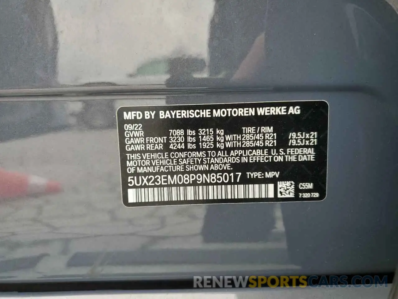 13 Photograph of a damaged car 5UX23EM08P9N85017 BMW X7 2023