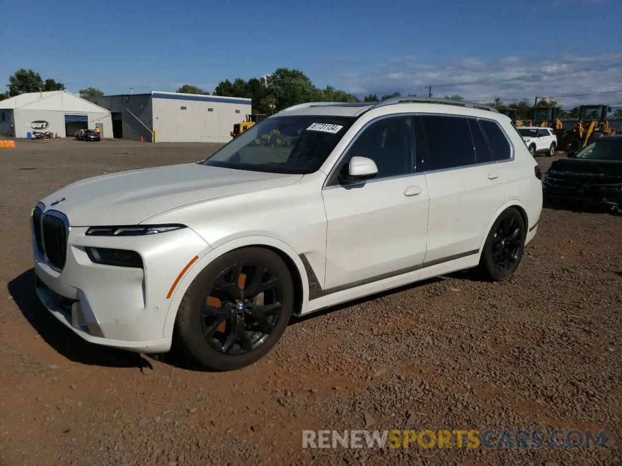 1 Photograph of a damaged car 5UX23EM09P9P28850 BMW X7 2023