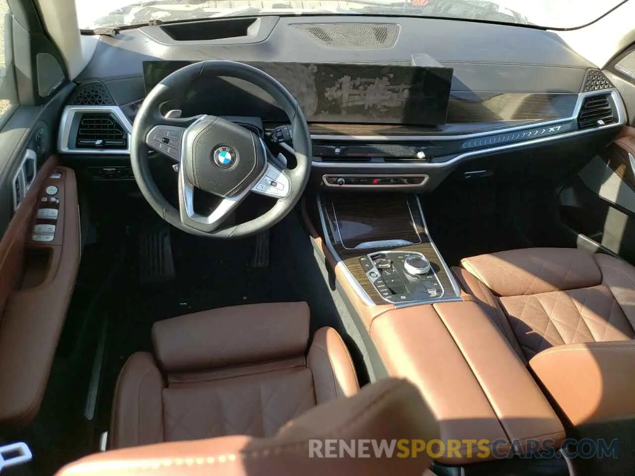 8 Photograph of a damaged car 5UX23EM09P9P28850 BMW X7 2023