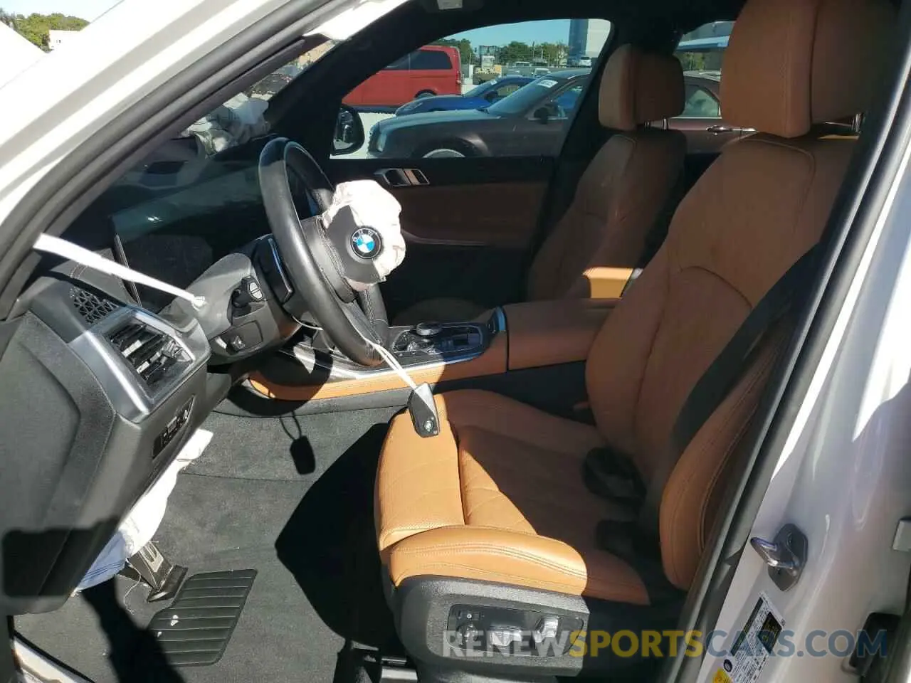7 Photograph of a damaged car 5UX23EM09P9R16204 BMW X7 2023