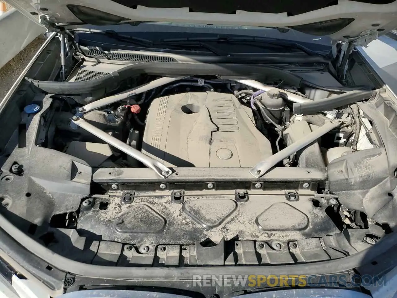 12 Photograph of a damaged car 5UX23EM09P9R82722 BMW X7 2023