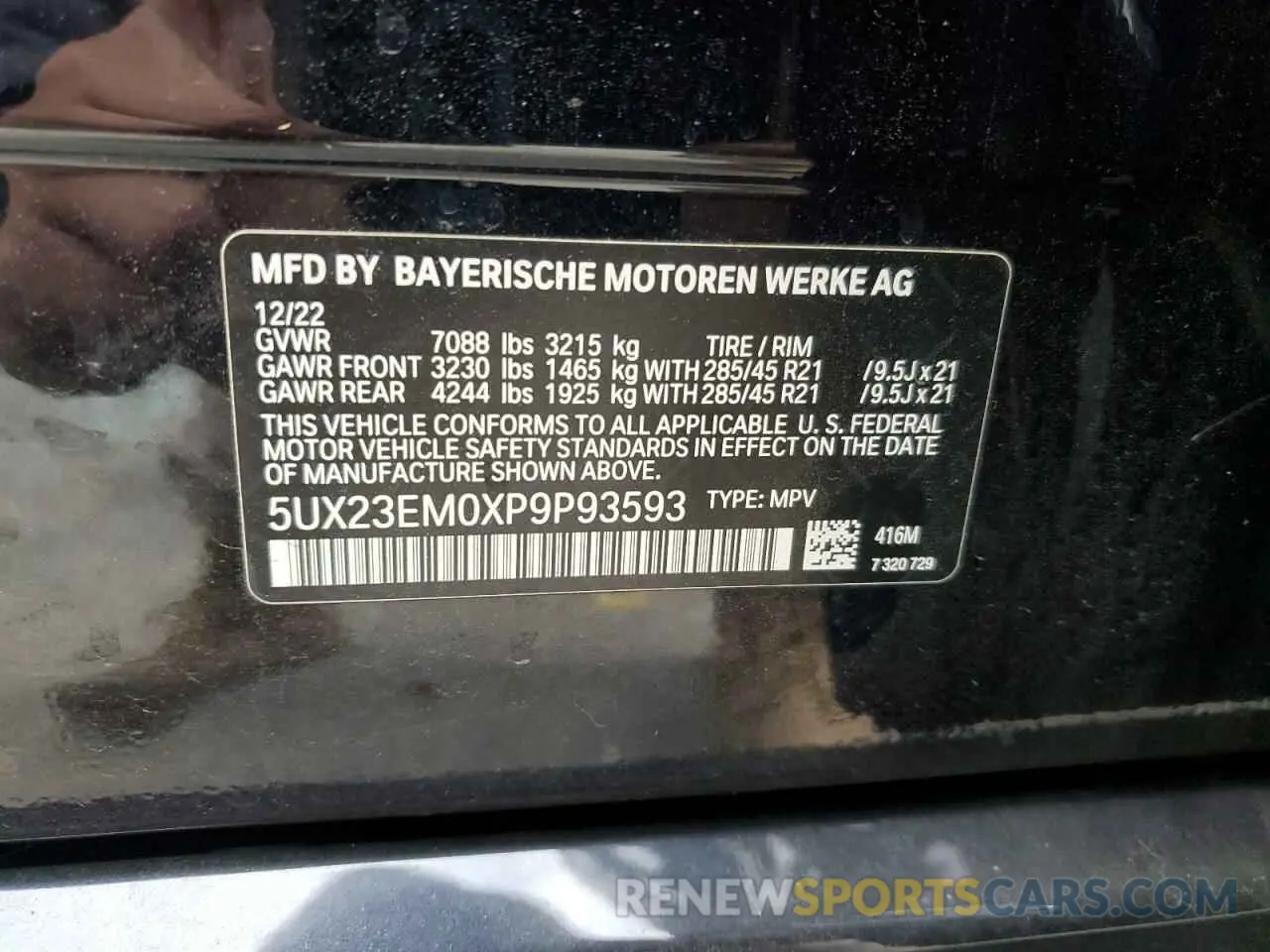 14 Photograph of a damaged car 5UX23EM0XP9P93593 BMW X7 2023
