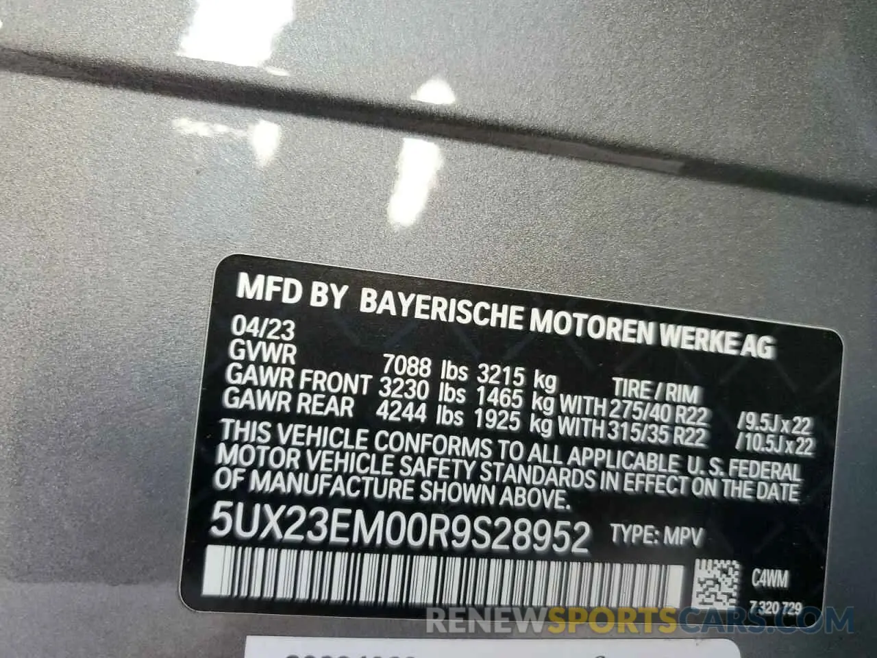 13 Photograph of a damaged car 5UX23EM00R9S28952 BMW X7 2024