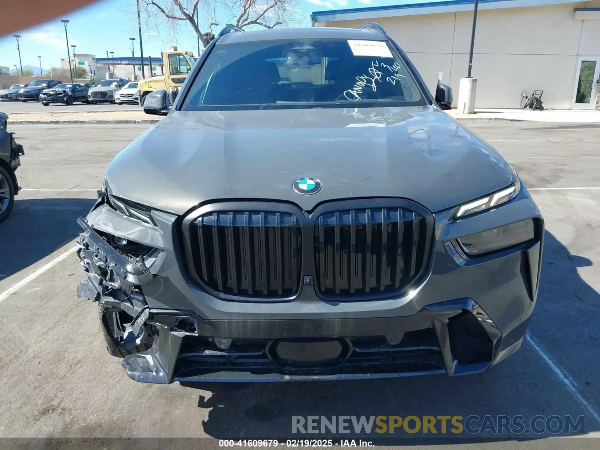 12 Photograph of a damaged car 5UX23EM03R9S44014 BMW X7 2024