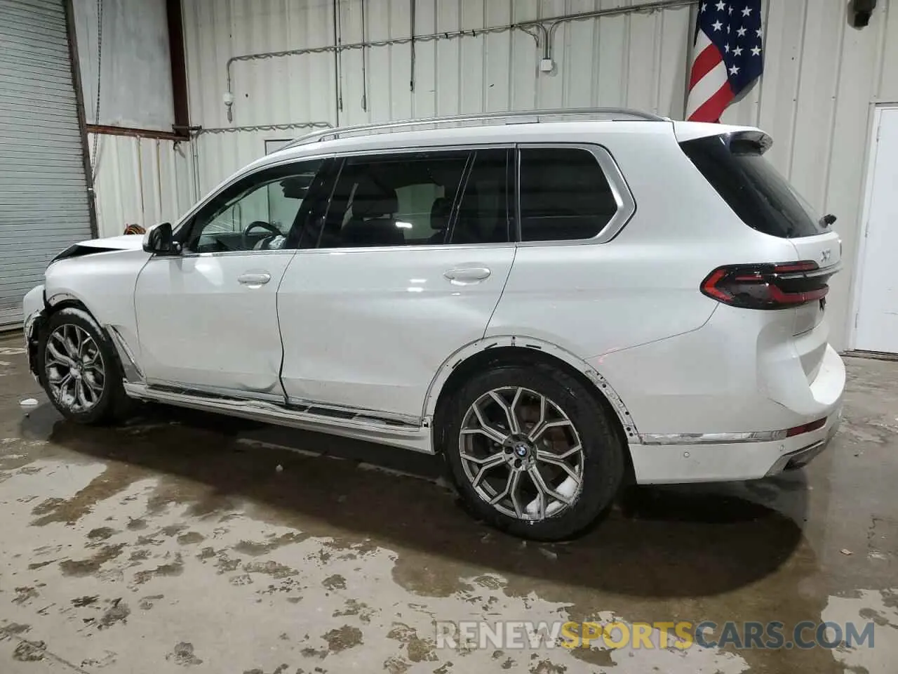 2 Photograph of a damaged car 5UX23EM04R9T72679 BMW X7 2024