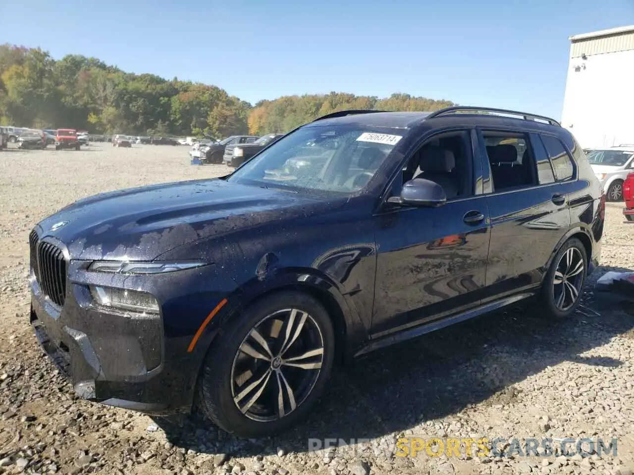 1 Photograph of a damaged car 5UX23EM04R9V24685 BMW X7 2024