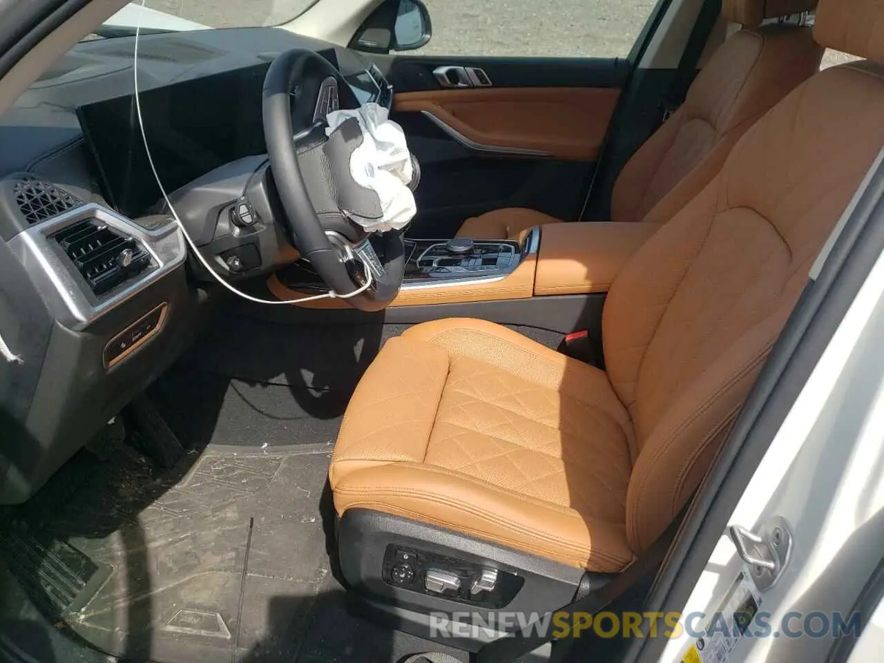 7 Photograph of a damaged car 5UX23EM05R9S88970 BMW X7 2024