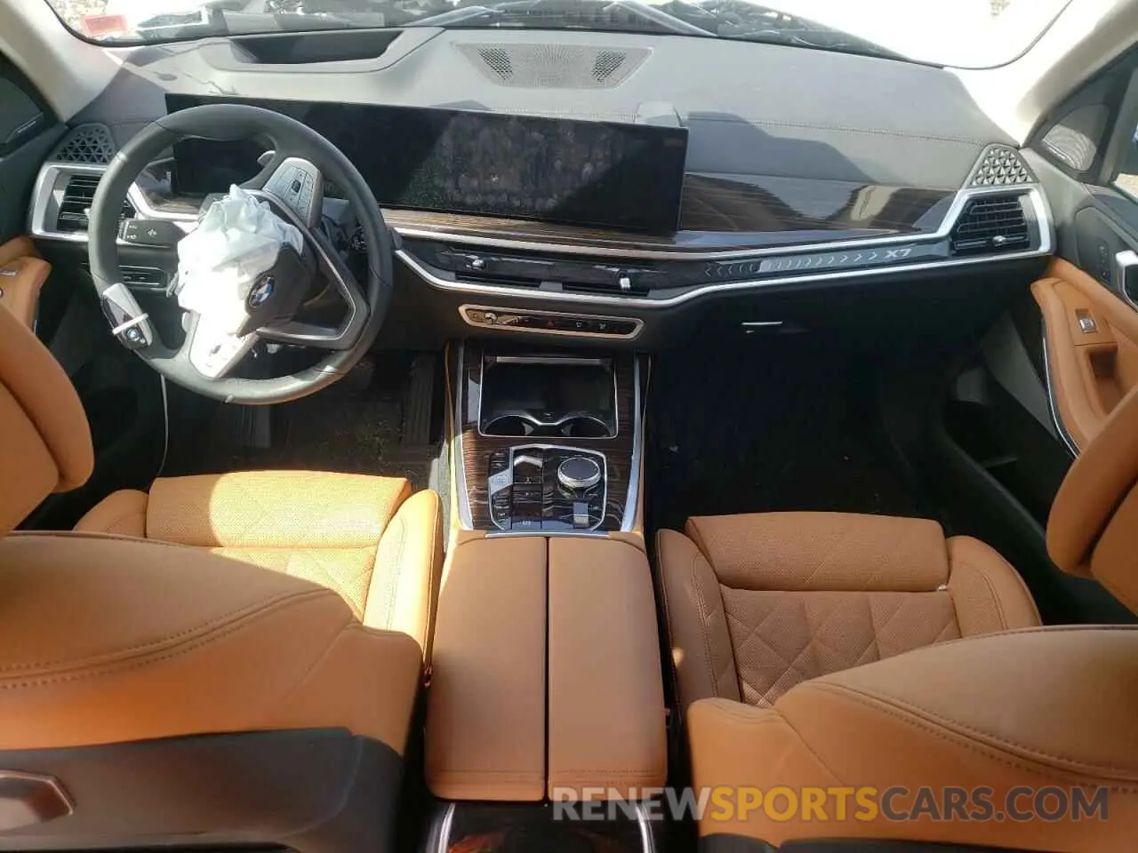8 Photograph of a damaged car 5UX23EM05R9S88970 BMW X7 2024
