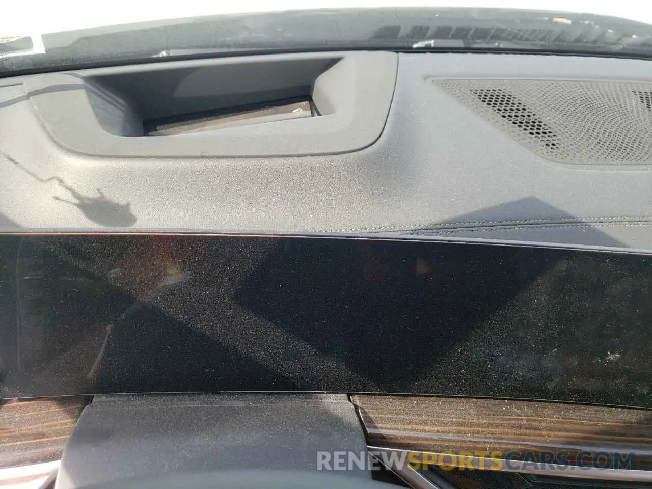 9 Photograph of a damaged car 5UX23EM05R9S88970 BMW X7 2024