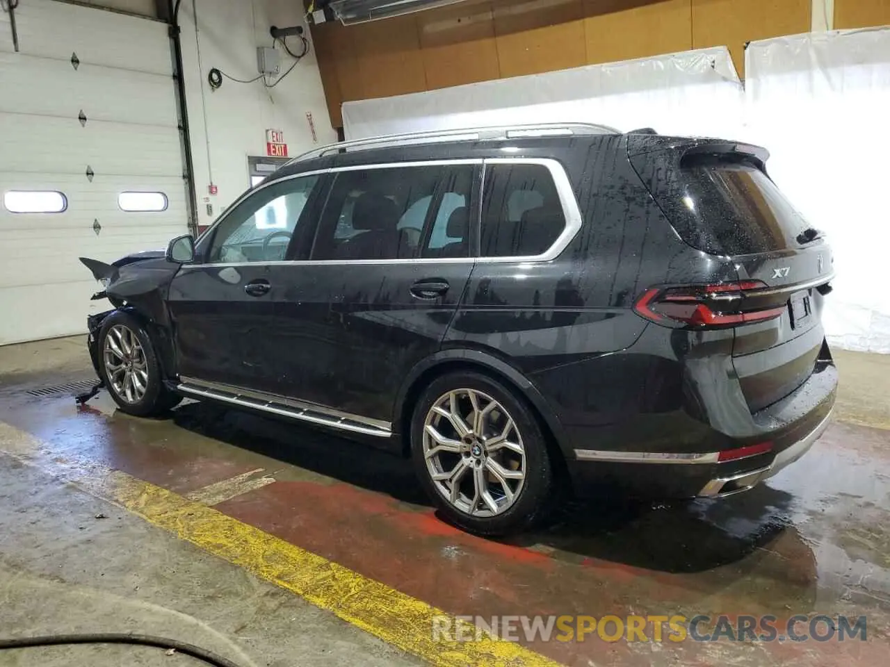 2 Photograph of a damaged car 5UX23EM05R9T27248 BMW X7 2024