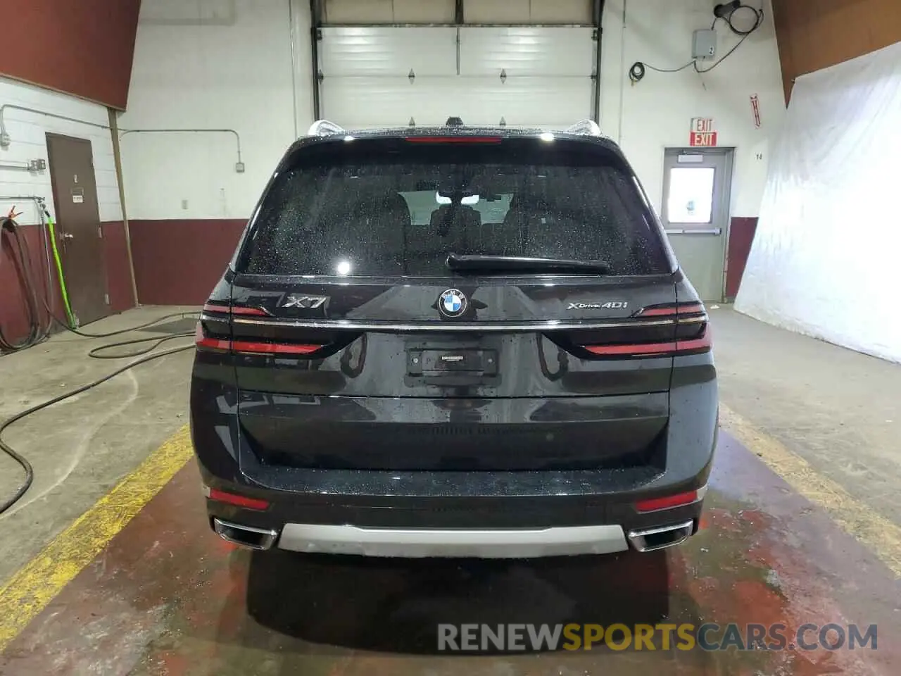 6 Photograph of a damaged car 5UX23EM05R9T27248 BMW X7 2024