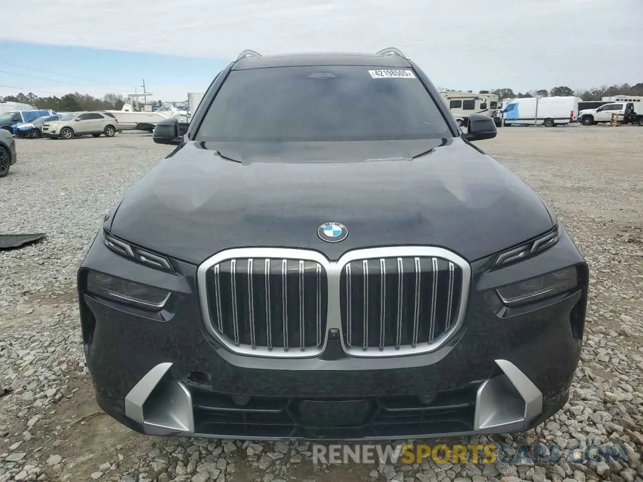 5 Photograph of a damaged car 5UX23EM05R9V44573 BMW X7 2024