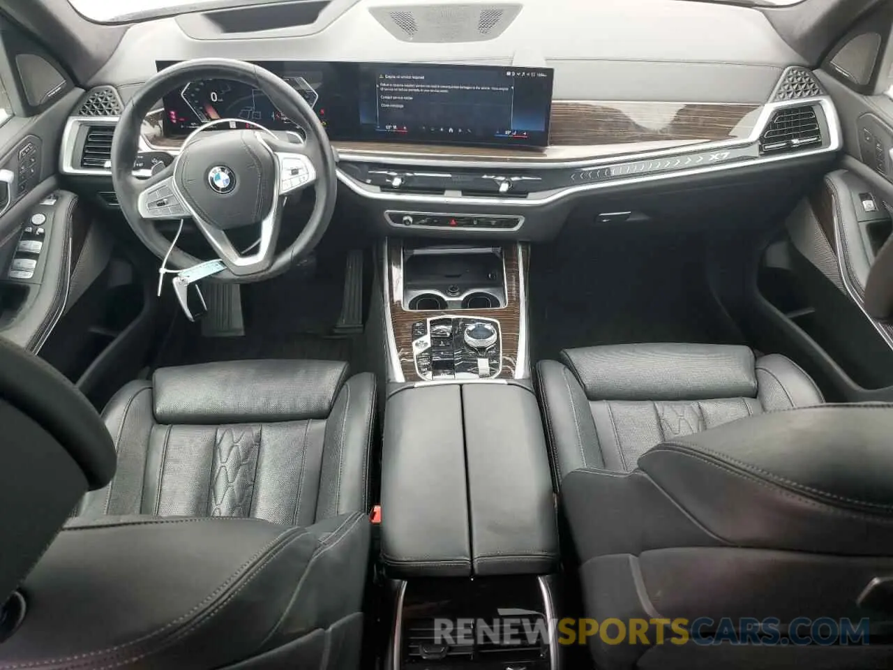 8 Photograph of a damaged car 5UX23EM06R9S67707 BMW X7 2024