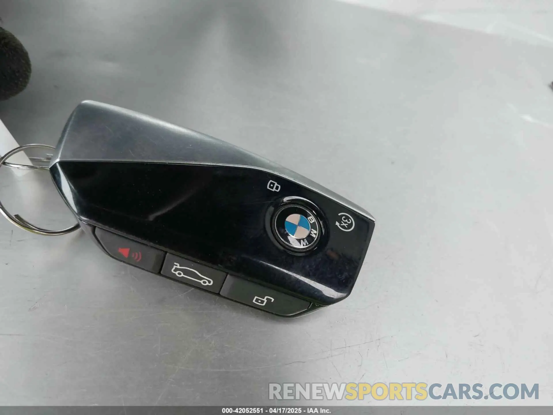 11 Photograph of a damaged car 5UX23EM06R9T77110 BMW X7 2024