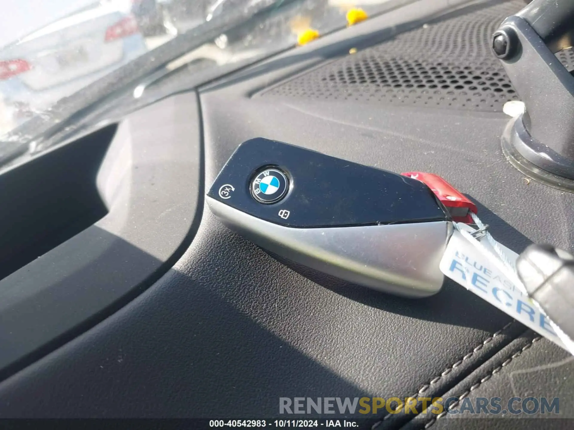 11 Photograph of a damaged car 5UX23EM07R9S41438 BMW X7 2024