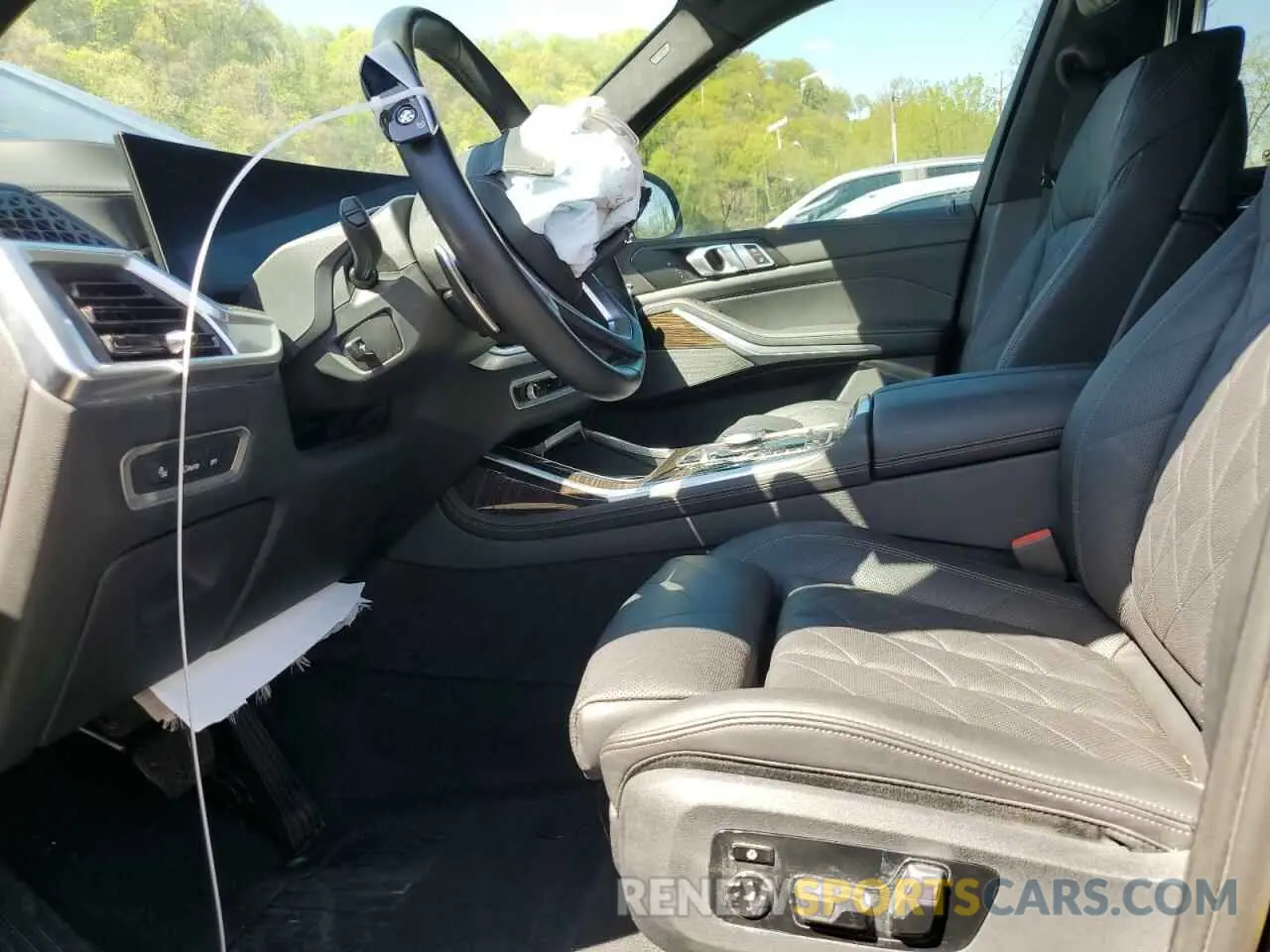 7 Photograph of a damaged car 5UX23EM09R9T85217 BMW X7 2024