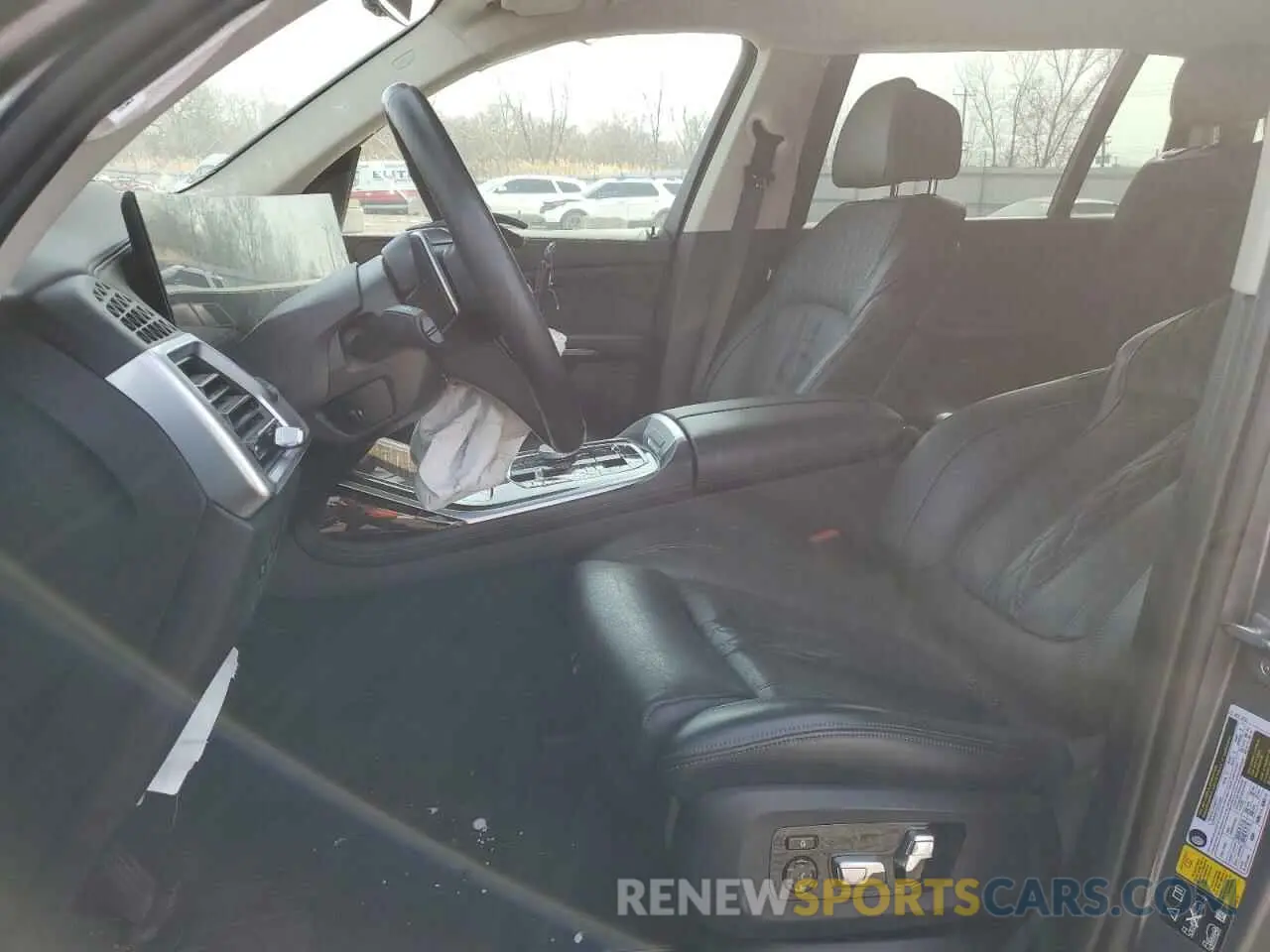7 Photograph of a damaged car 5UX23EM0XR9S60730 BMW X7 2024