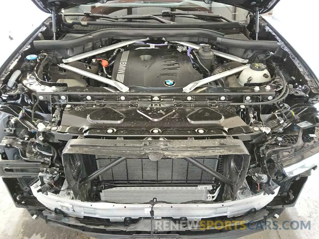 12 Photograph of a damaged car 5UX23EM01S9Y15277 BMW X7 2025