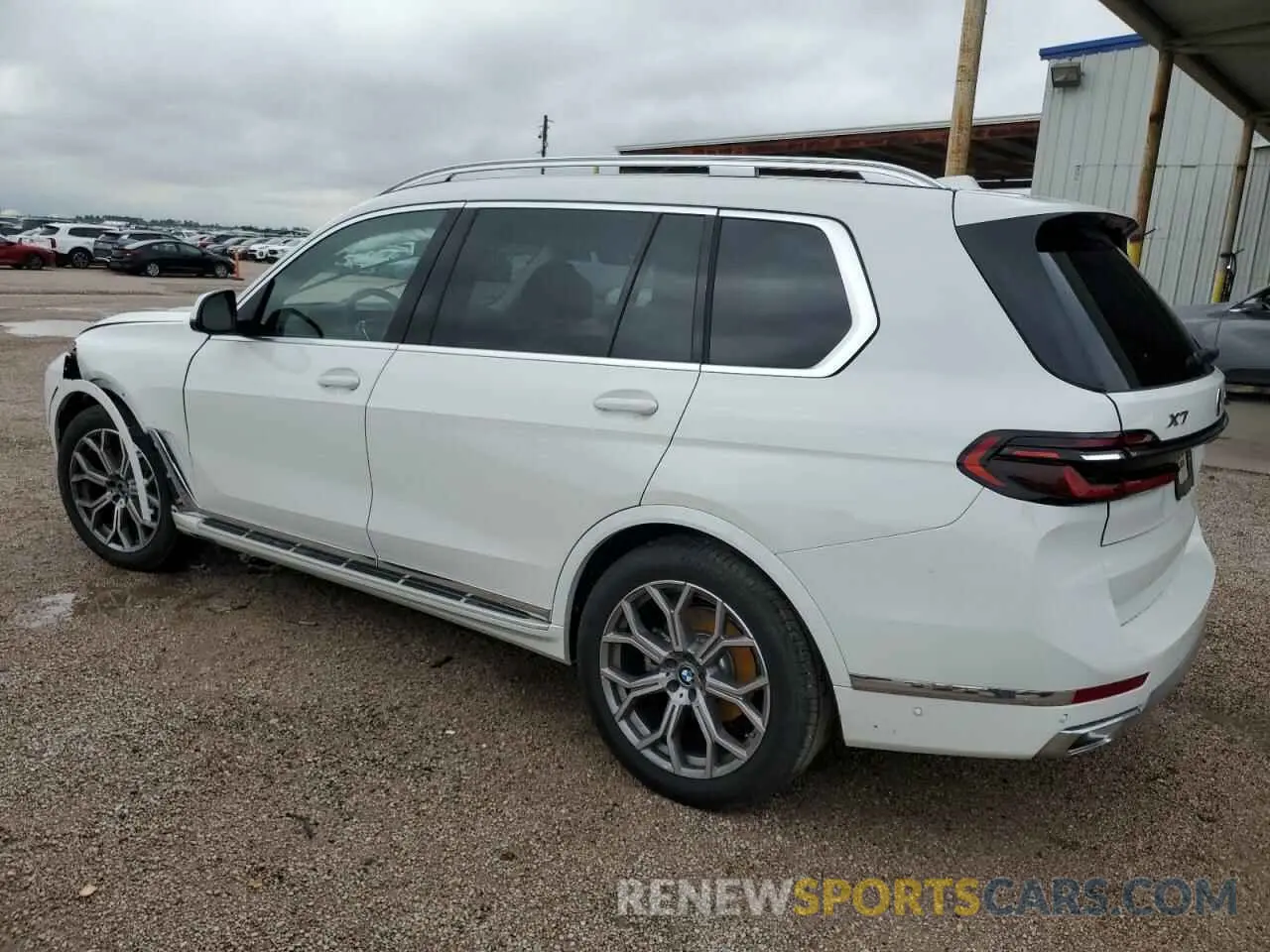 2 Photograph of a damaged car 5UX23EM03S9Z52298 BMW X7 2025