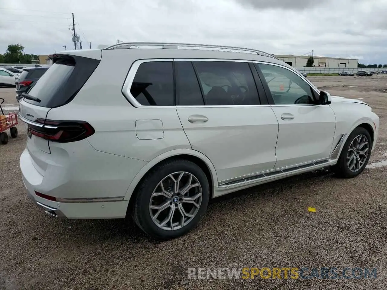 3 Photograph of a damaged car 5UX23EM03S9Z52298 BMW X7 2025