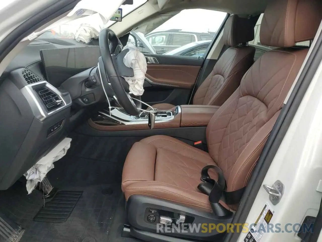 7 Photograph of a damaged car 5UX23EM04S9W98391 BMW X7 2025