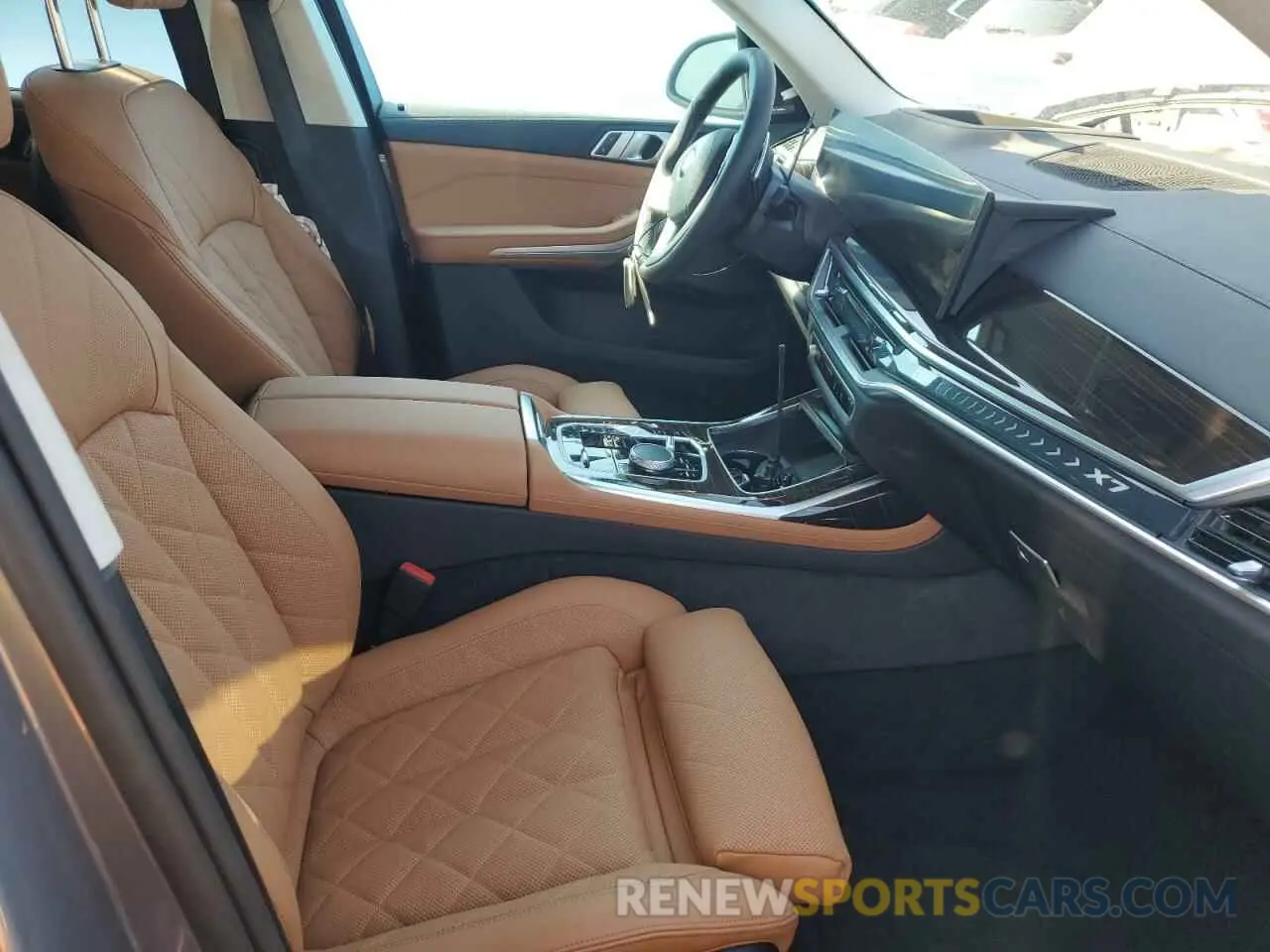 7 Photograph of a damaged car 5UX23EM09S9Z52371 BMW X7 2025