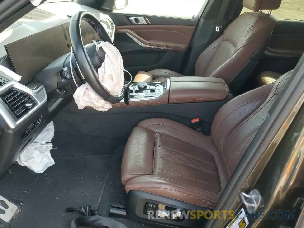 7 Photograph of a damaged car 5UX33EM04P9N56103 BMW X7 M60I 2023