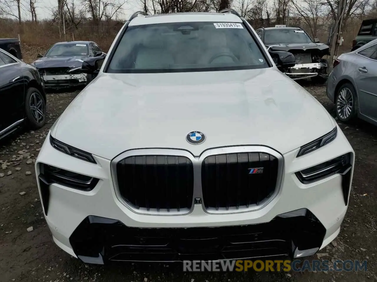5 Photograph of a damaged car 5UX33EM07P9P54139 BMW X7 M60I 2023