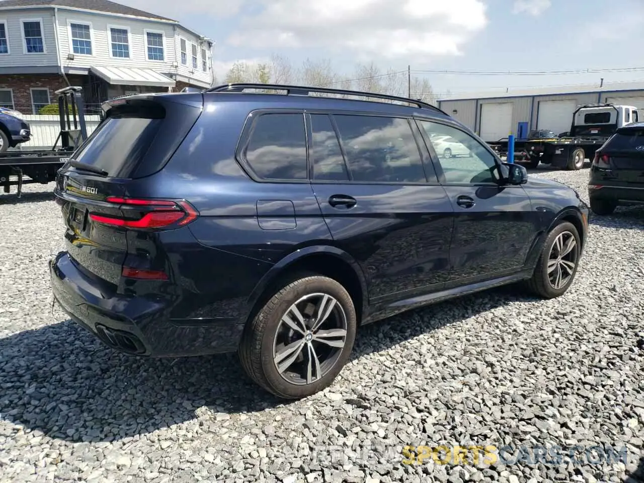 3 Photograph of a damaged car 5UX33EM05R9V23548 BMW X7 M60I 2024
