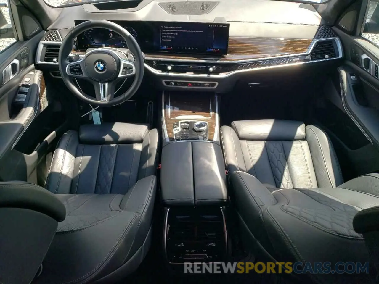 8 Photograph of a damaged car 5UX33EM05R9V23548 BMW X7 M60I 2024