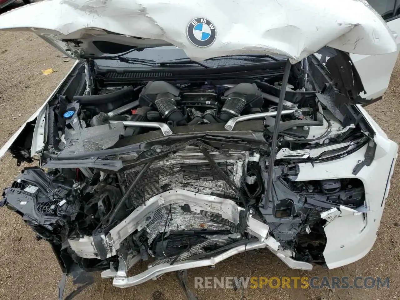11 Photograph of a damaged car 5UX33EM04S9W66870 BMW X7 M60I 2025