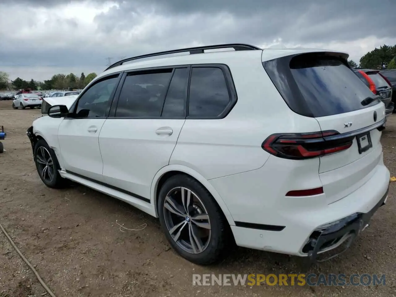 2 Photograph of a damaged car 5UX33EM04S9W66870 BMW X7 M60I 2025