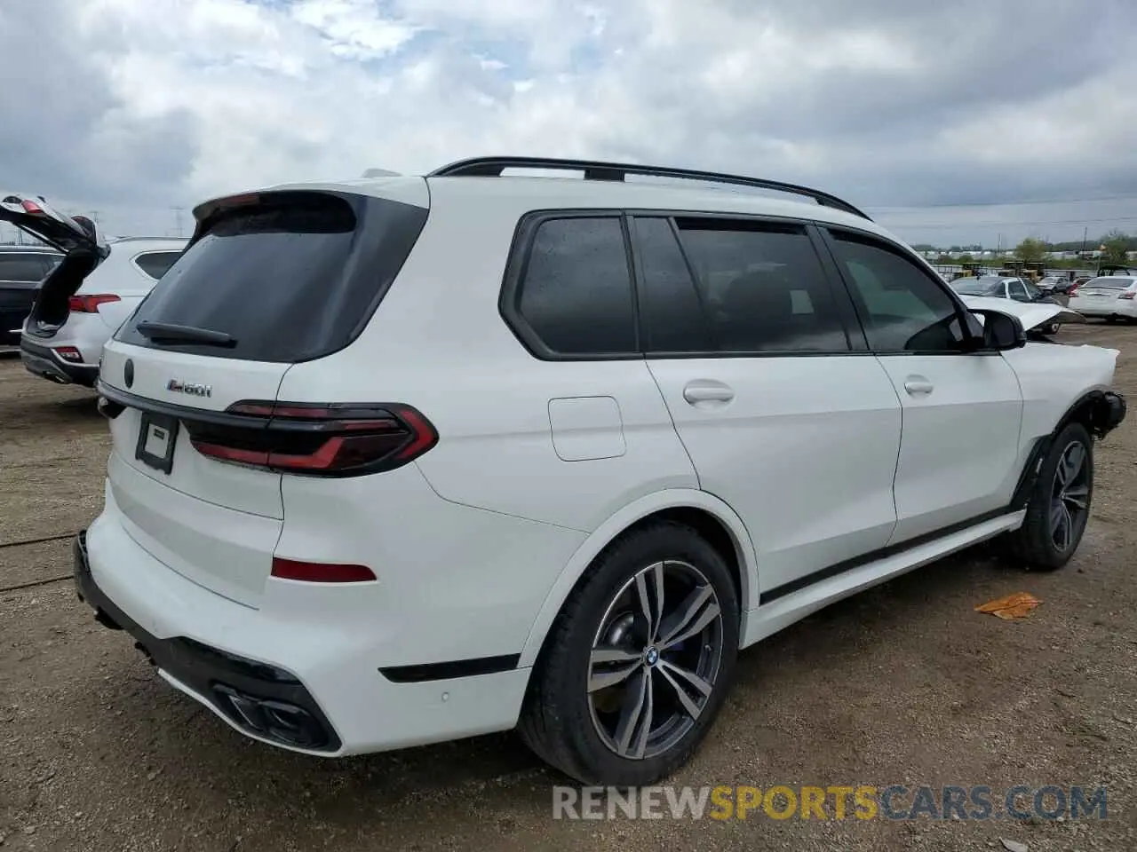 3 Photograph of a damaged car 5UX33EM04S9W66870 BMW X7 M60I 2025
