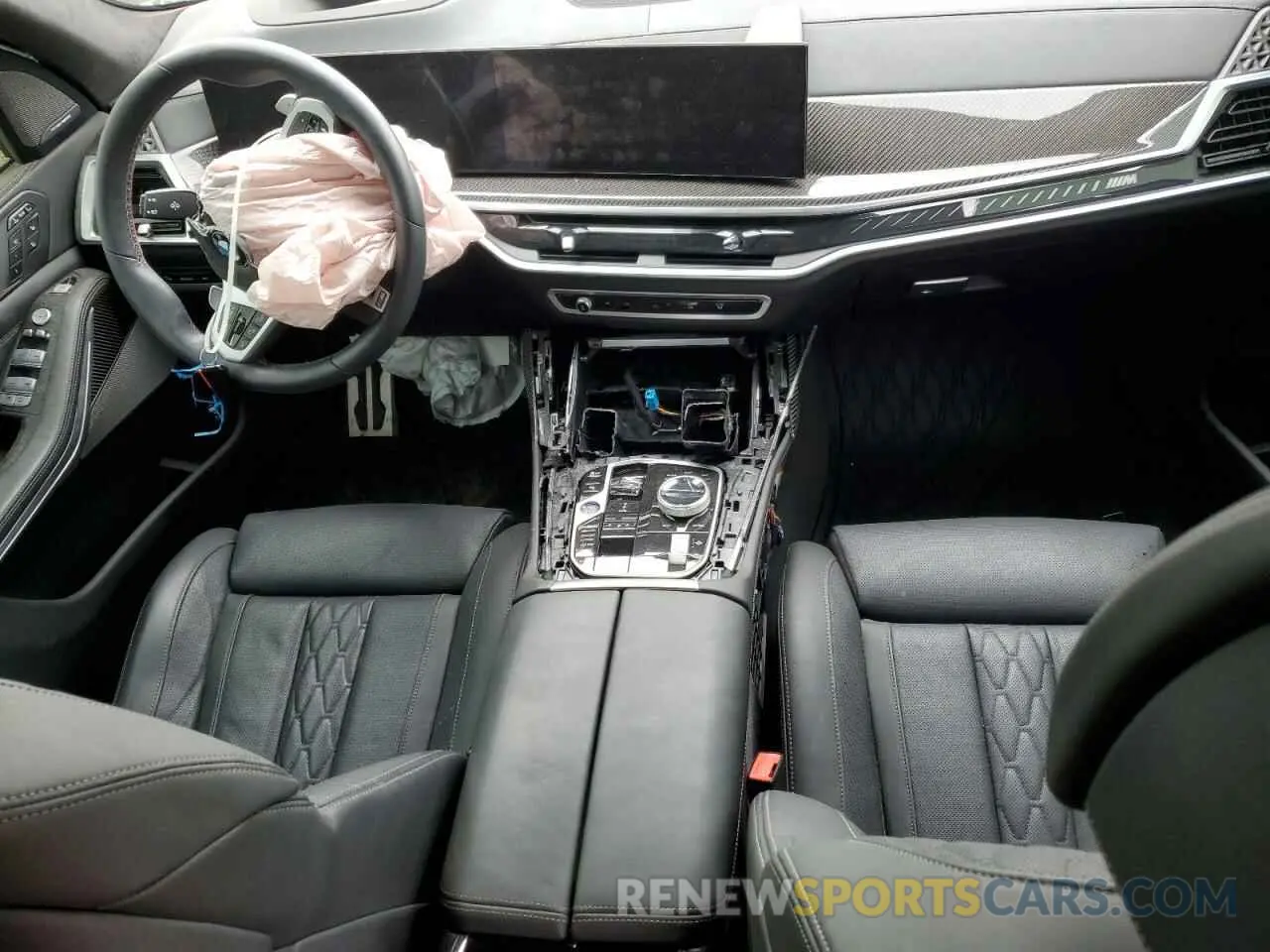 8 Photograph of a damaged car 5UX33EM04S9W66870 BMW X7 M60I 2025