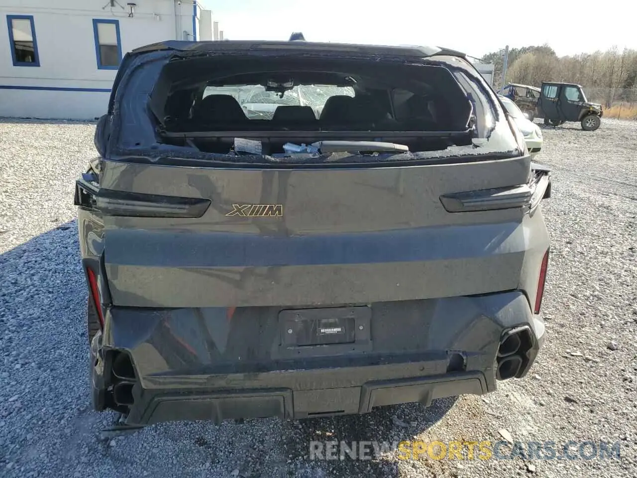 6 Photograph of a damaged car 5YM23CS09P9S54169 BMW XM 2023
