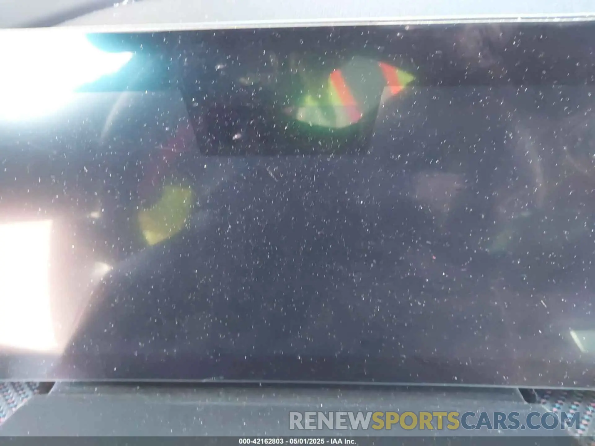 7 Photograph of a damaged car 5YM33CS09S9Y23728 BMW XM 2025