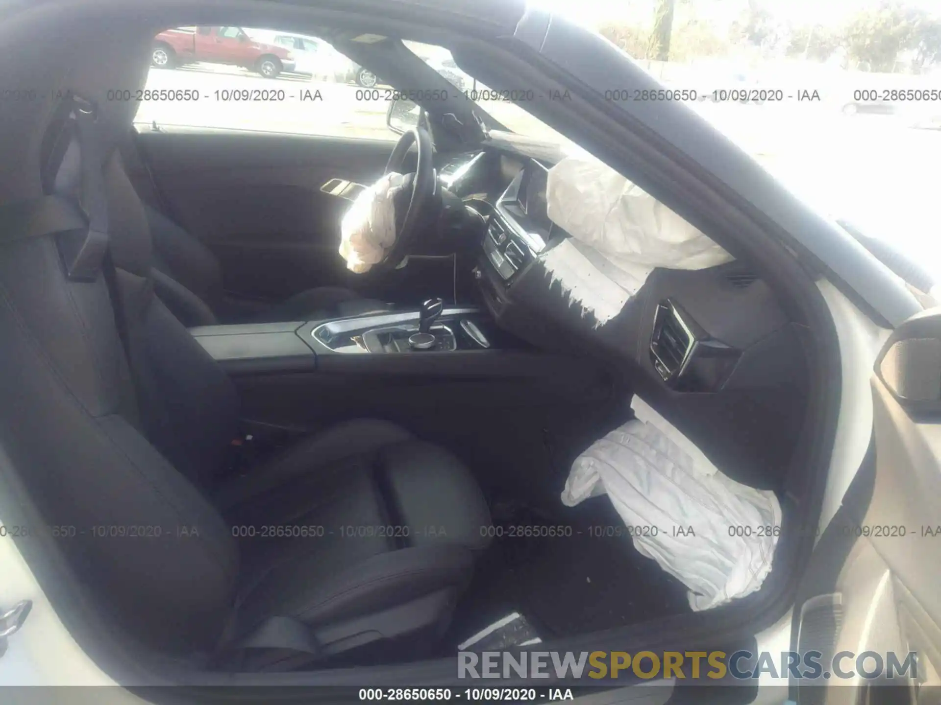 5 Photograph of a damaged car WBAHF3C56KWW40866 BMW Z4 2019