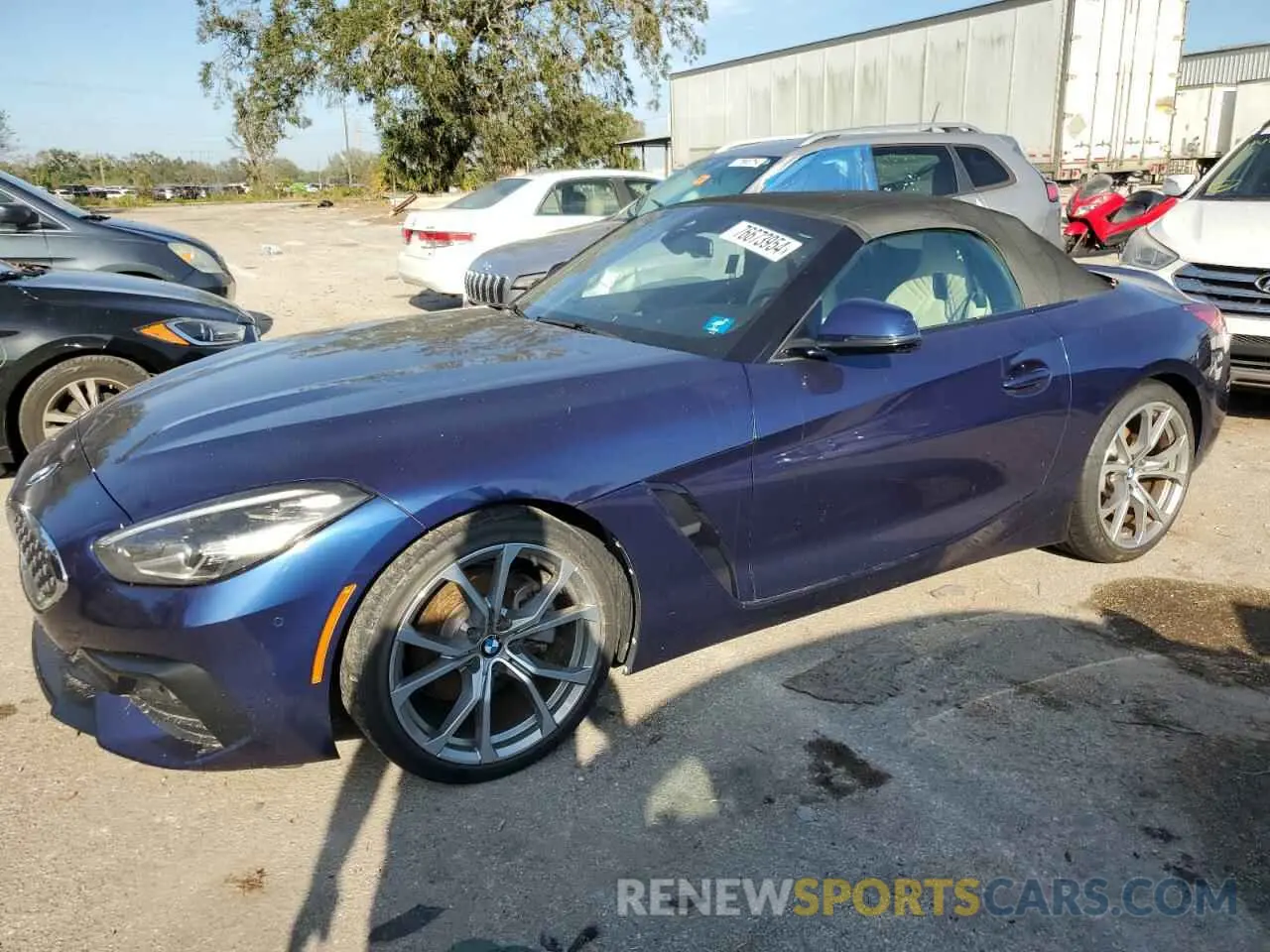 1 Photograph of a damaged car WBAHF3C57KWW32243 BMW Z4 2019