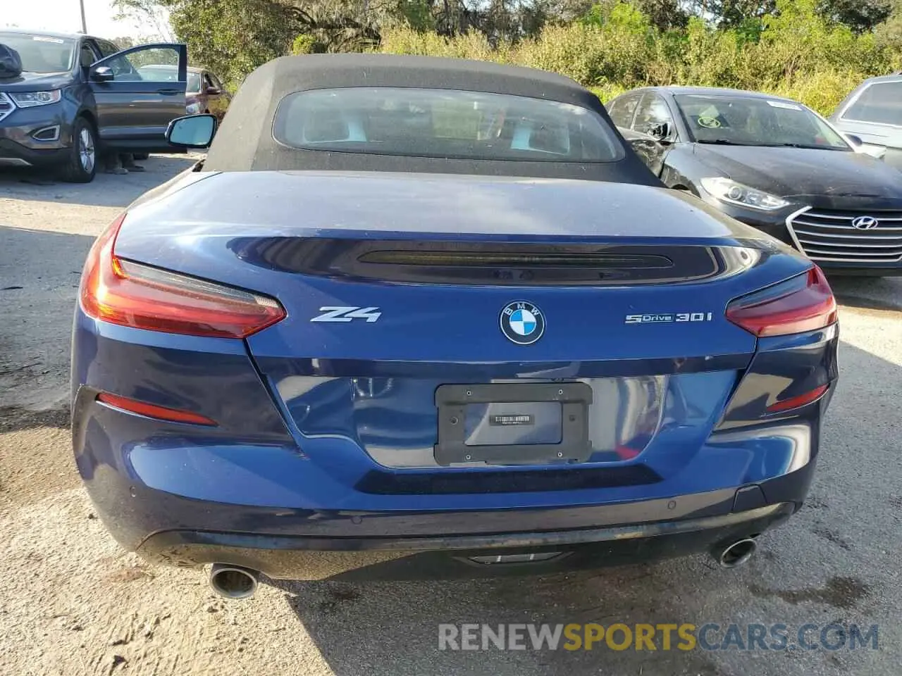 6 Photograph of a damaged car WBAHF3C57KWW32243 BMW Z4 2019