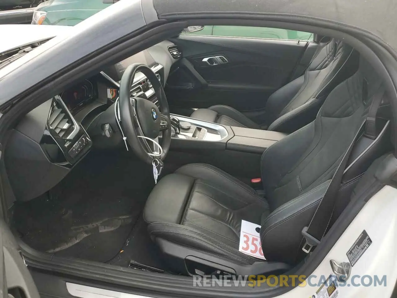7 Photograph of a damaged car WBAHF3C5XKWW28607 BMW Z4 2019