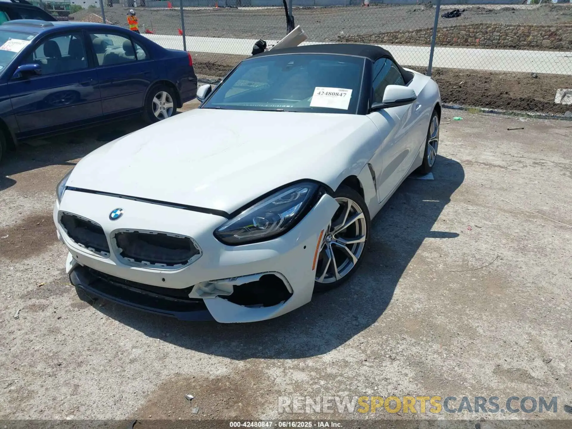 2 Photograph of a damaged car WBAHF3C04LWW76724 BMW Z4 2020